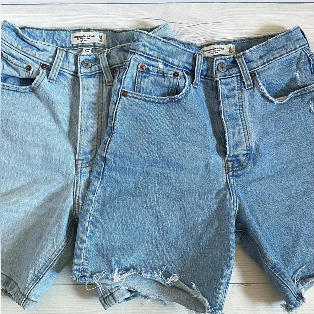 Abercrombie 7” Dad Jean Shorts ( 2 in total )